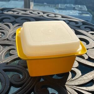 Tupperware Mini Vintage Square Jam Container # 861-1 with lid
